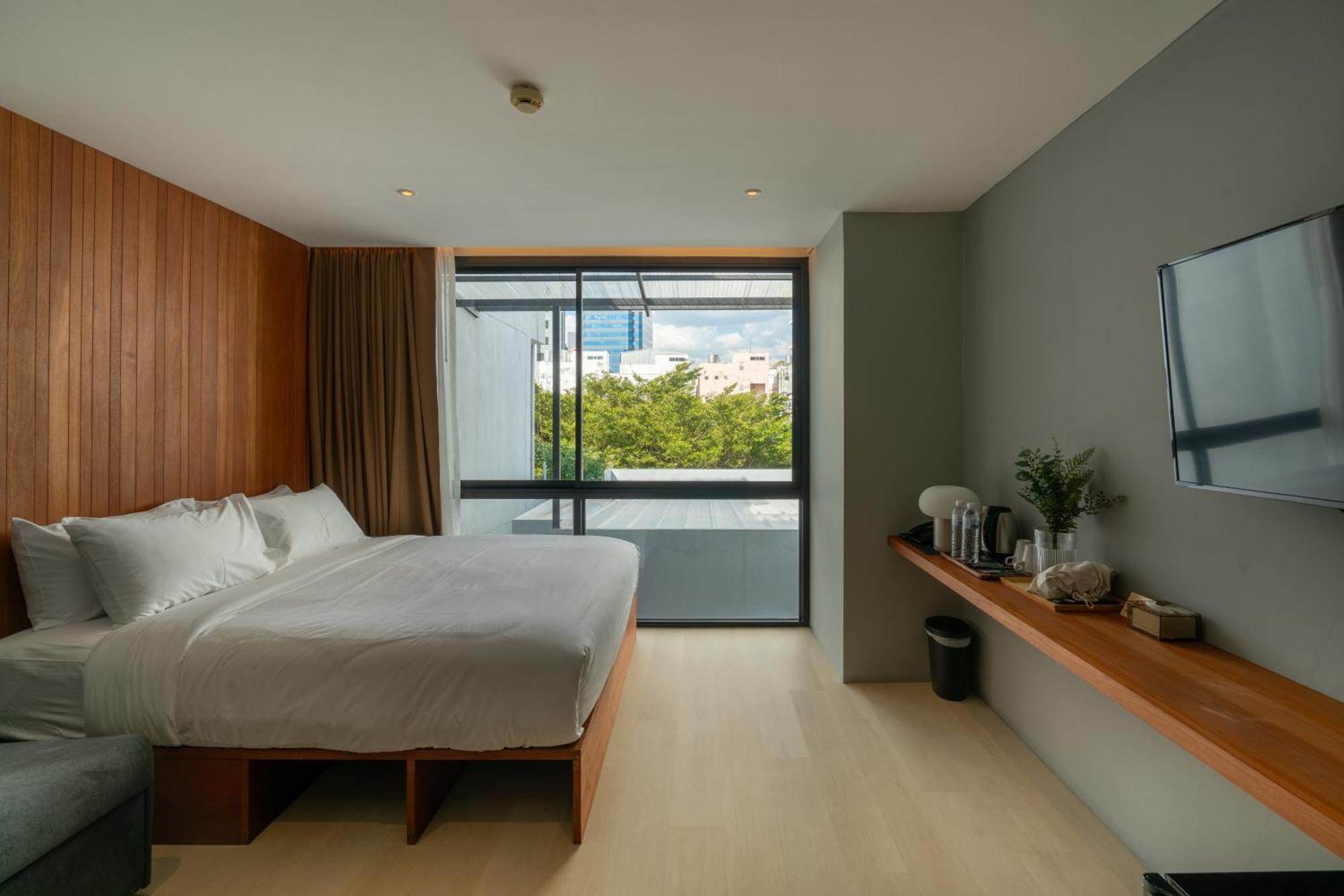 Woodstory Boutique Hotel Bangkok Exterior photo