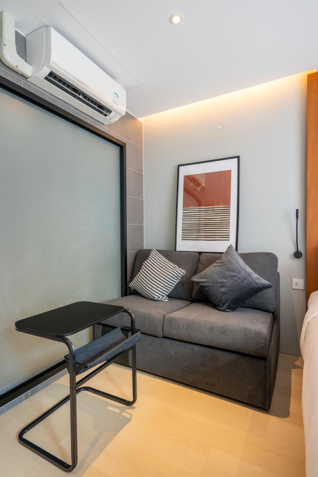 Woodstory Boutique Hotel Bangkok Exterior photo